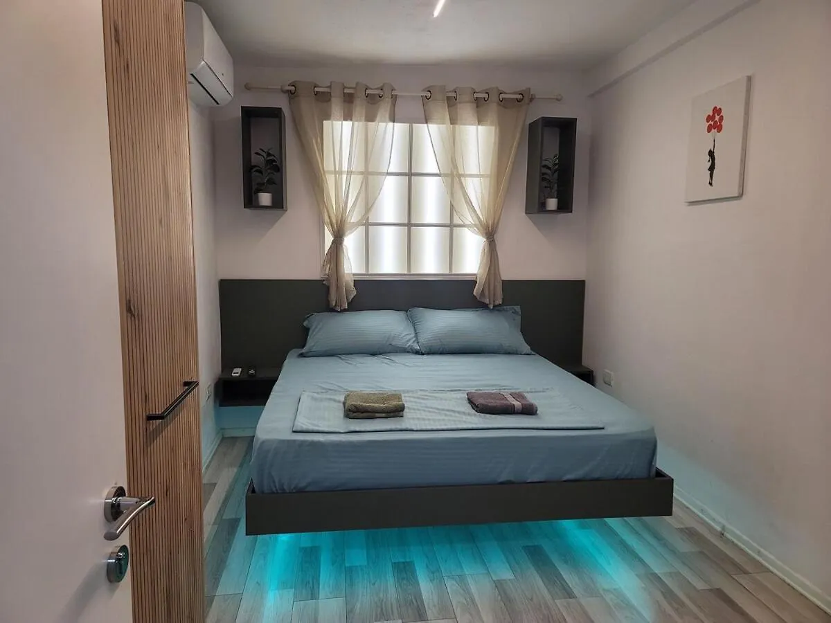Floating Bed 2 Apartment Tirana Albania